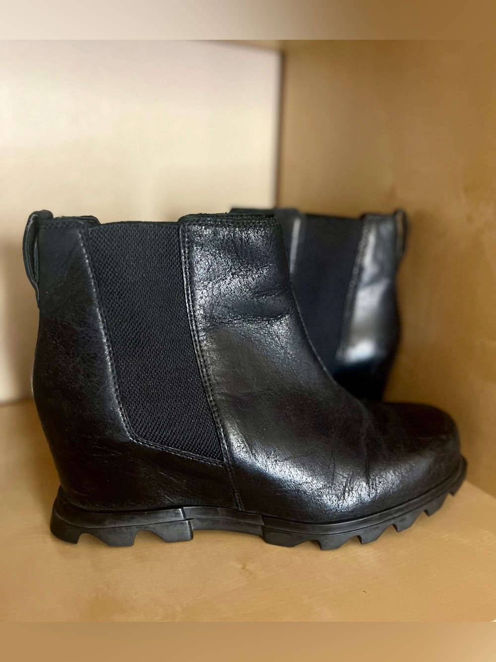 Sorel Black Joan of Arctic Wedge III Chelsea Boots size 11 - Waterproof Leather - Picture 2 of 14